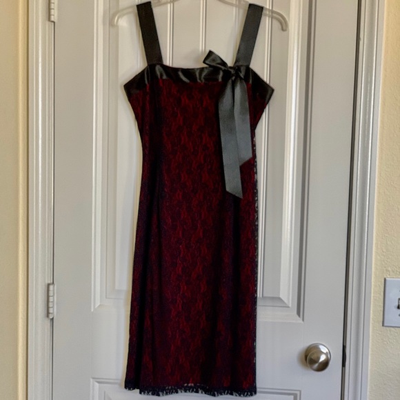 Make Offer Lace Overlay Dress - Picture 8 of 8